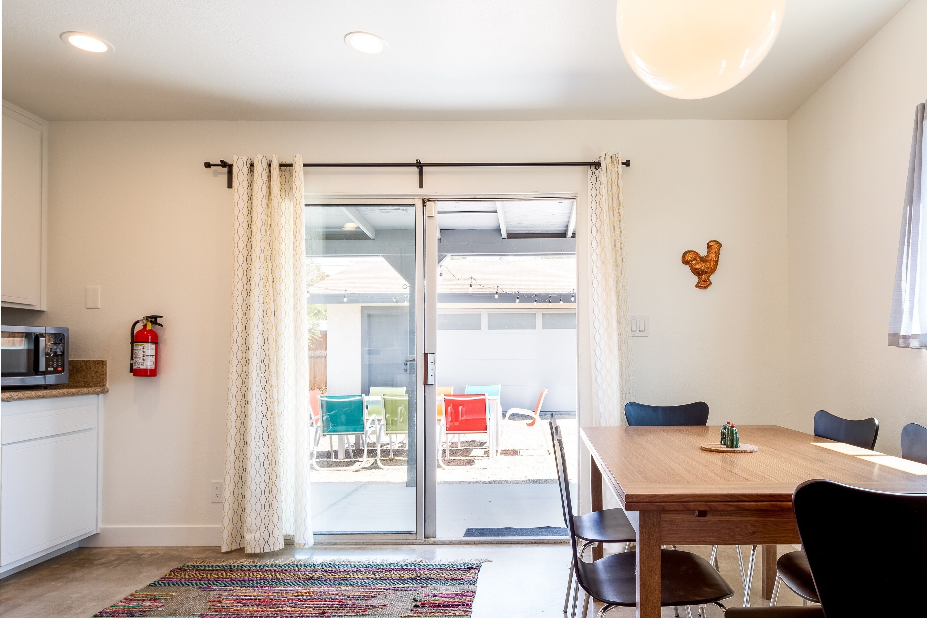 House, 4 Bedrooms | Dining