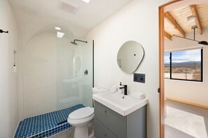 Casa, 1 quarto | Banheiro | Toalhas de banho