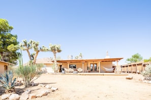 House, 2 Bedrooms | Exterior - Sukha Life Retreat - Beautiful Views, Close To Jtnp W/hot Tub! 2 Bedroom Home by RedAwning (Joshua Tree)