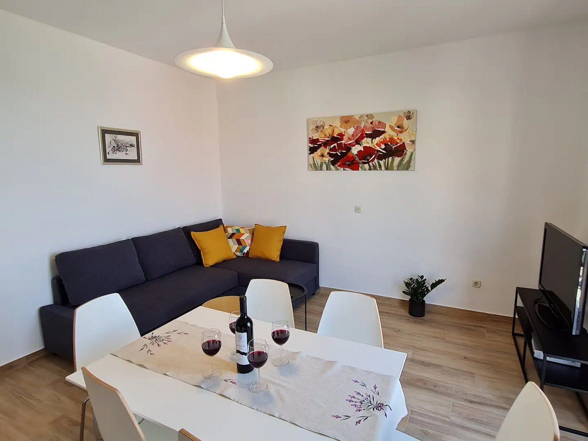 Apartment (Three Bedroom Apartment with Balcony ) | Living room | TV