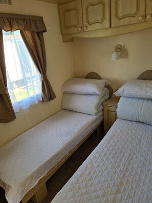 3 bedrooms, iron/ironing board