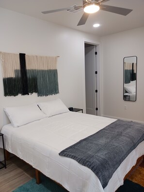 2 habitaciones, tabla de planchar con plancha y wifi gratis 