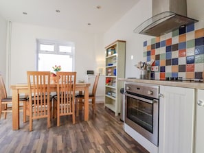 Dining - Sea View (St Austell)