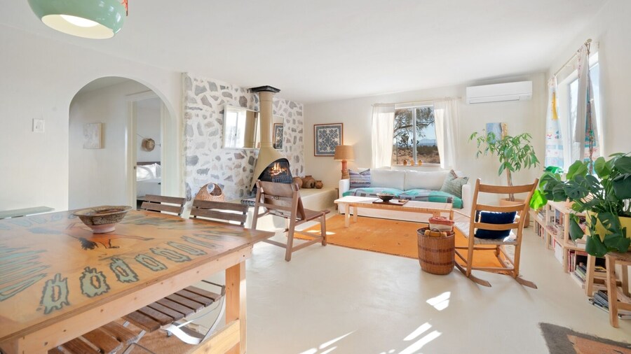 Goat House - Bbq, Hammocks And Dark Skies! 1 Bedroom Home by RedAwning