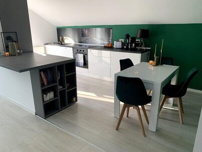 Spacious 3 Bed Apartment Cluj Floresti Near Vivo