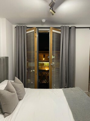 2 soverom, strykejern/-brett, wi-fi (inkludert) og sengetøy