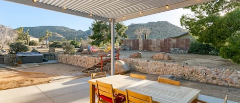 House, 2 Bedrooms | Property grounds