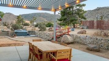 House, 2 Bedrooms | Property grounds