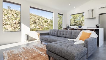 Nhà, 2 phòng ngủ | Khu phòng khách