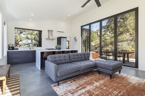 Maison, 2 chambres | Coin séjour