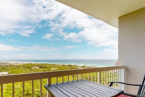 Condo, 2 Bedrooms | Property grounds - Tops'l 1008 2 Bedroom Condo by RedAwning (Miramar Beach)