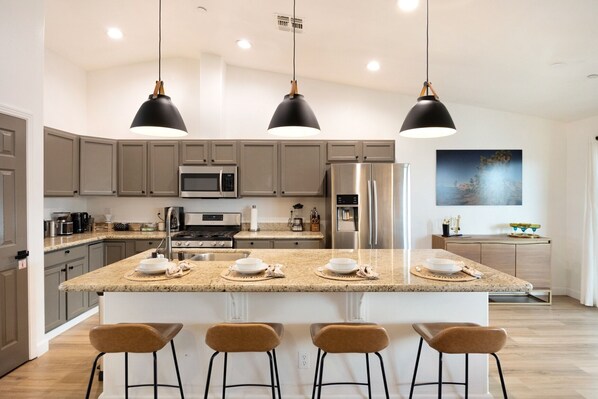 Hus, 4 soverom | Eget kjøkken | Kjøleskap, ovn og kaffetrakter/tekoker