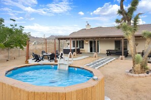 House, 4 Bedrooms | Property grounds - Alana House - Pool, Hot Tub, Bbq, Fire Pit + Walk To Hikes! 4 Bedroom Home by RedAwning (Joshua Tree)