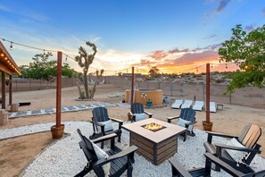 House, 4 Bedrooms | Property grounds - Alana House - Pool, Hot Tub, Bbq, Fire Pit + Walk To Hikes! 4 Bedroom Home by RedAwning (Joshua Tree)