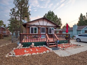 House, 2 Bedrooms | Exterior - The Little Cabin That Could - Get Cozy In Big Bear 2 Bedroom Home by Redawning (Big Bear City)