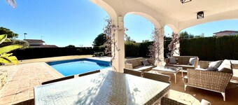Villa Oceana a grand, remarkably beautiful luxurious villa