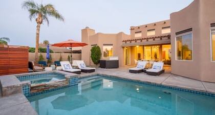 SANTA FE MODERN 5BED/3BA WITH POOL/SPA & MTN VIEWS