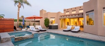 SANTA FE MODERN 5BED/3BA WITH POOL/SPA & MTN VIEWS