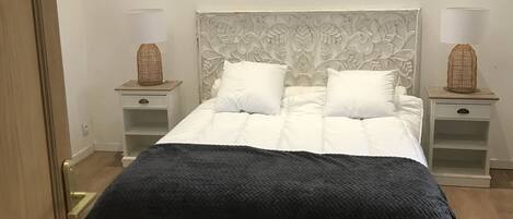 2 bedrooms, iron/ironing board, WiFi, bed sheets