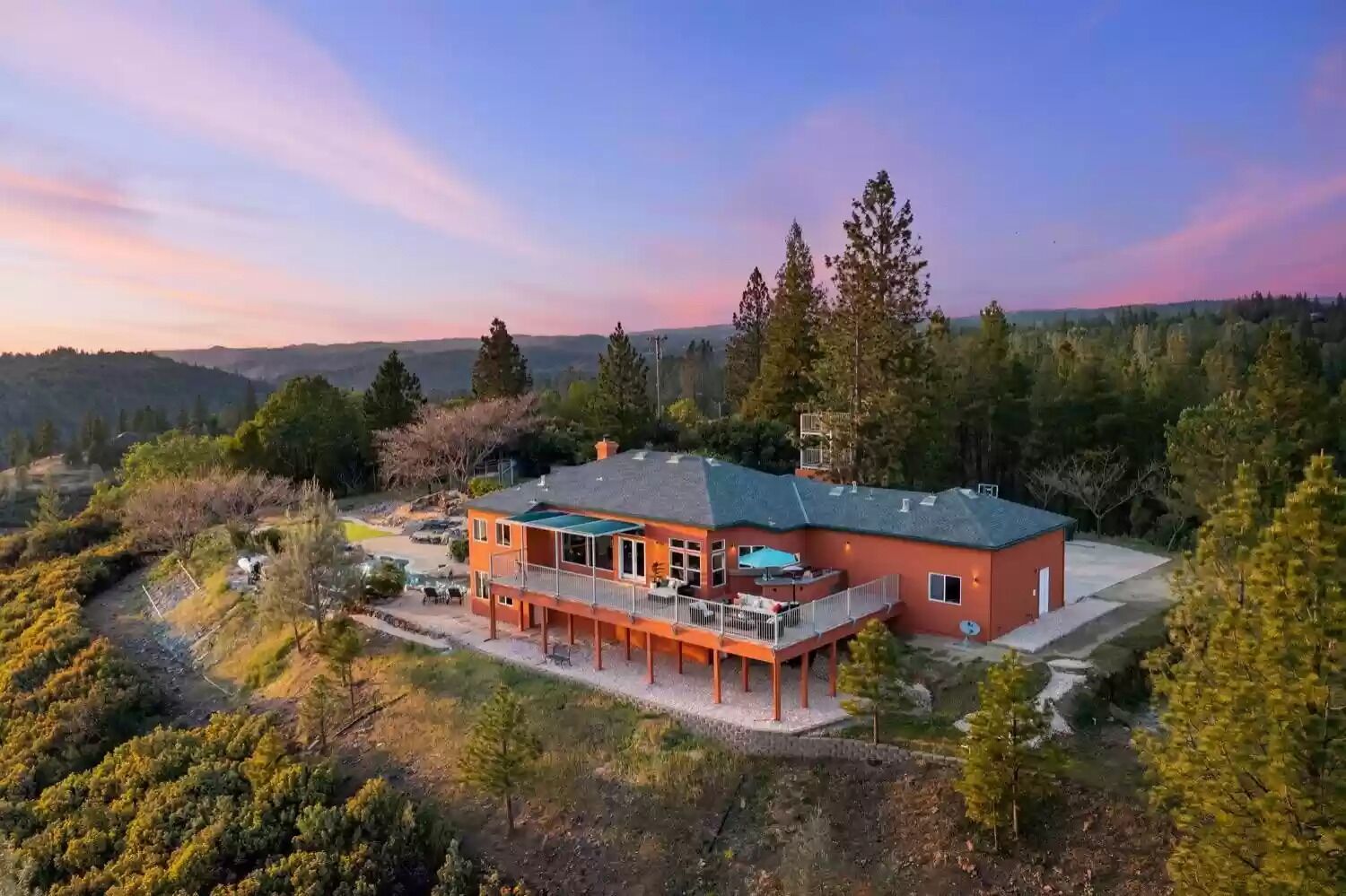 Villa Turbaza Private Mountain Retreat in Placerville, United States