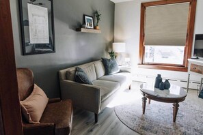 Nicht klassifiziertes Bild, 2 von 34, Schaltfläche