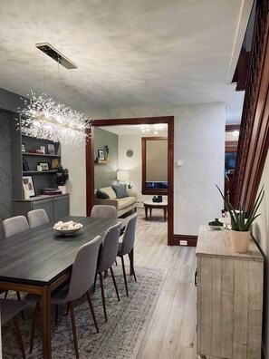 Immagine non classificata, 2 di 37, pulsante