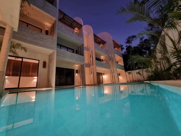 Alberca al aire libre