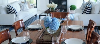 BRAND New 4 BED Luxurious Villa Ocean Views with NEW private pool.