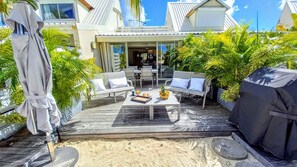 تناول الطعام بالخارج