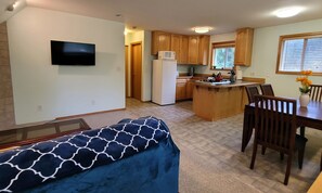 Smart TV, fireplace, DVD player