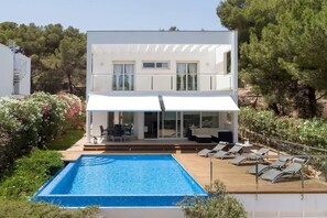 Ääretön uima-allas