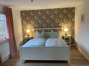 3 habitaciones, cuna de viaje y wifi