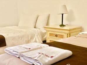 Free WiFi, bed sheets