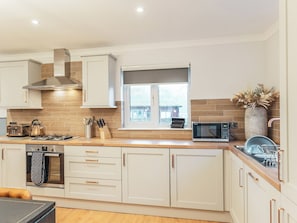 Dishwasher, freezer
