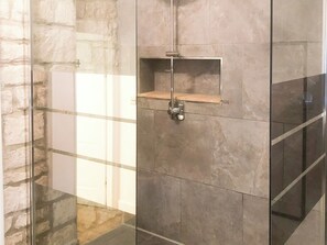 Towels - 3 bedroom accommodation in Uley, near Dursley (Uley, near Dursley)