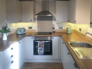 Dishwasher, high chair - 3 bedroom accommodation in Uley, near Dursley (Uley, near Dursley)
