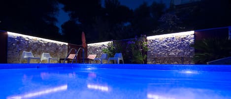 Utomhuspool