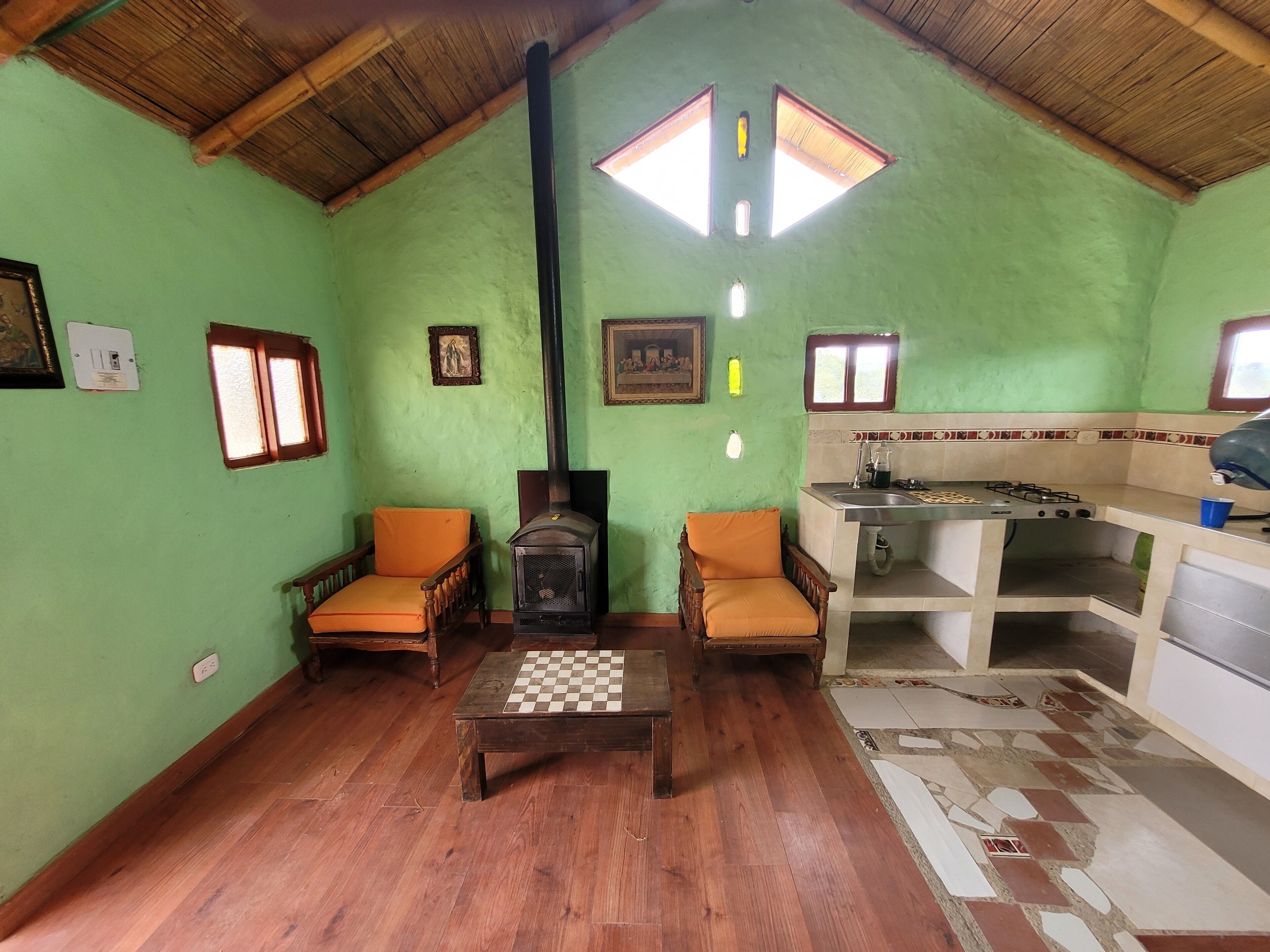 Family Cabin | Living area