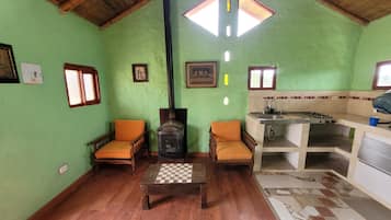 Family Cabin | Living area