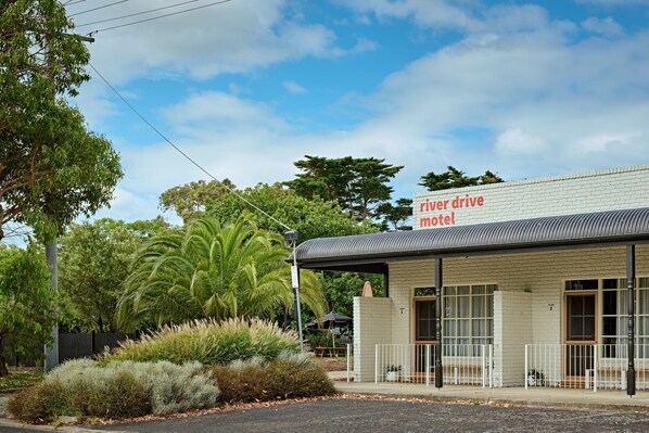 Exterior - River Drive Motel (Tarwin Lower)