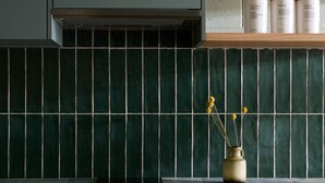 Deluxe Room | Private kitchen | Electric kettle, dining table - River Drive Motel (Tarwin Lower)