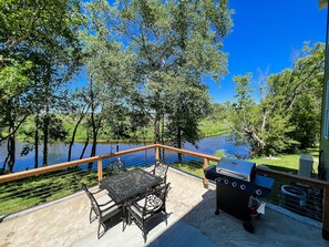 Outdoor dining - Waterfront 2 BR Lower-level w/ grill & kayaks (Algoma)