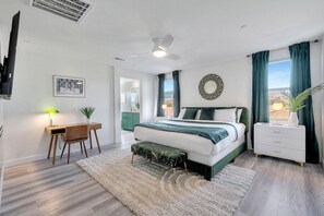 6 bedrooms, desk, iron/ironing board, cribs/infant beds