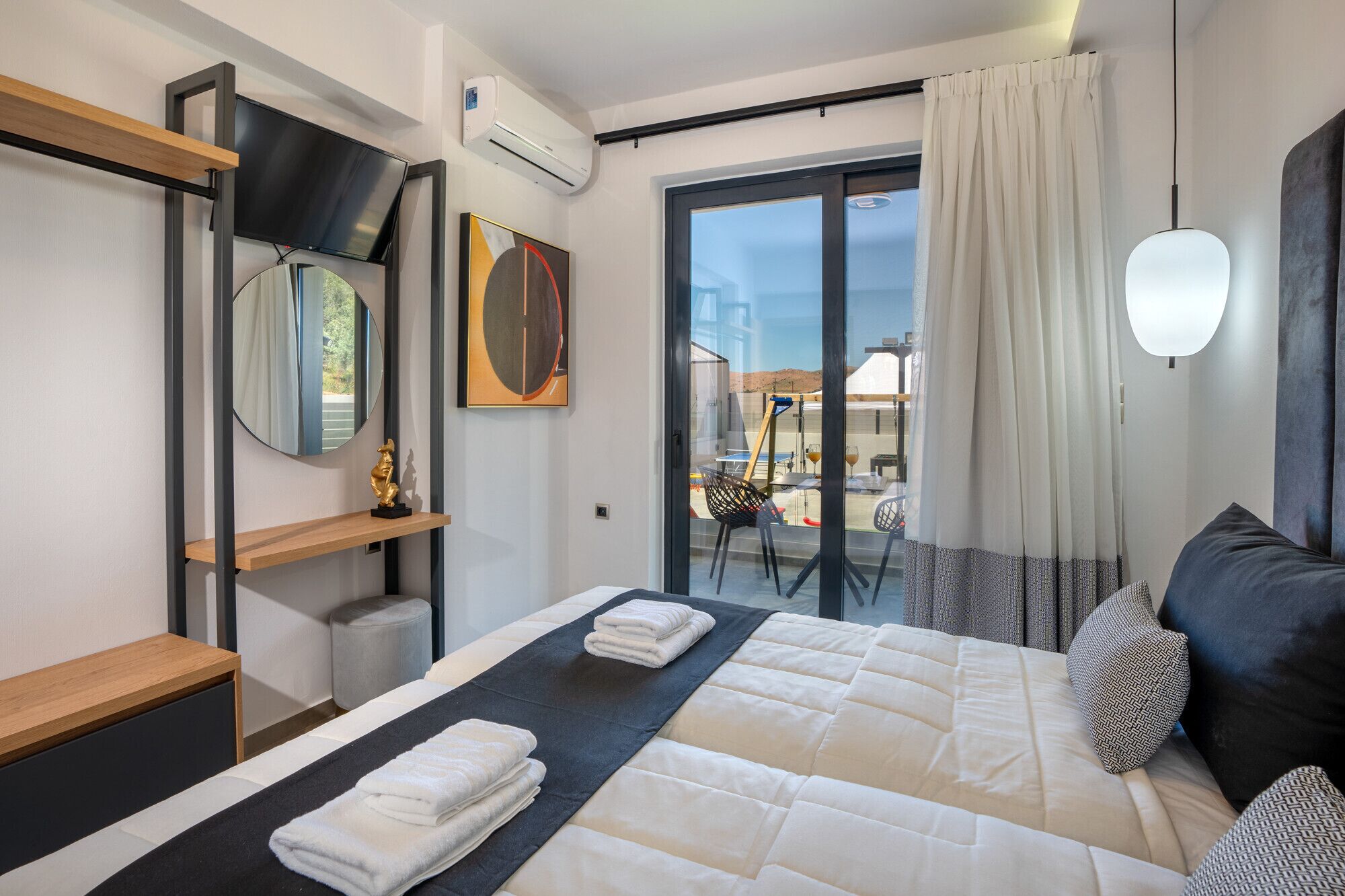 7 Schlafzimmer, Zimmersafe, Bügeleisen/Bügelbrett, Reisekinderbett