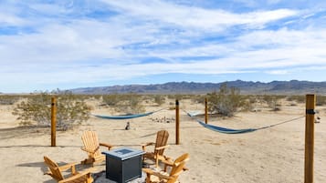 House, 2 Bedrooms | Beach