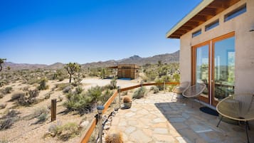 House, 2 Bedrooms | Terrace/patio