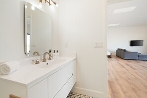 House, 1 Bedroom | Bathroom | Towels