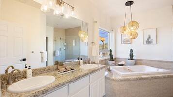 House, 4 Bedrooms | Bathroom | Towels