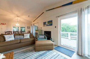 Smart TV, DVD player