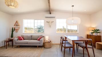 House, 2 Bedrooms | Interior